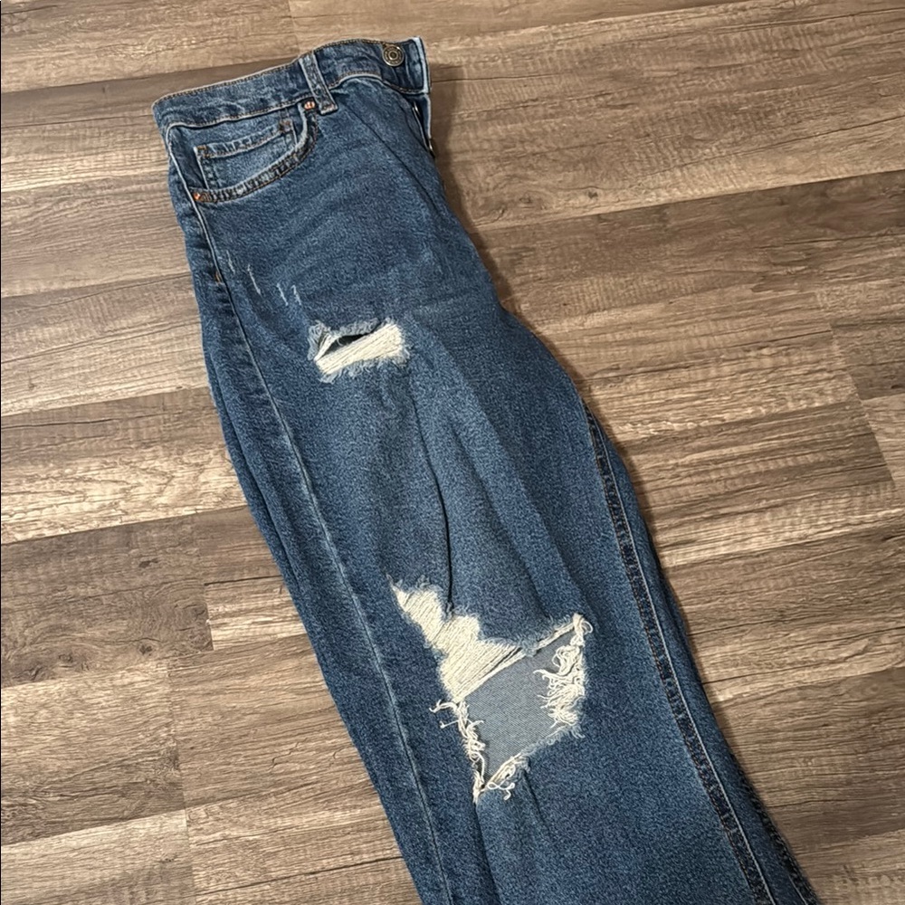Distressed High Rise Blue Jeans - Picture 3 of 5